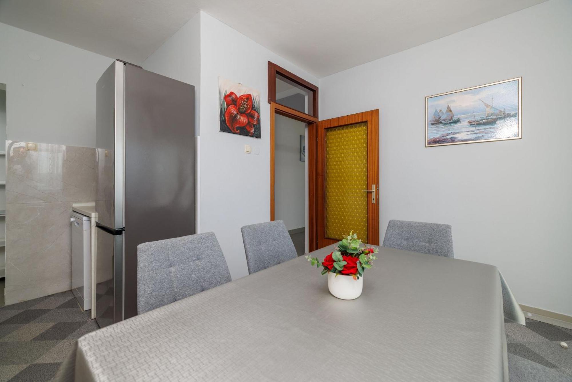 Apartments Melita Dramalj Eksteriør bilde