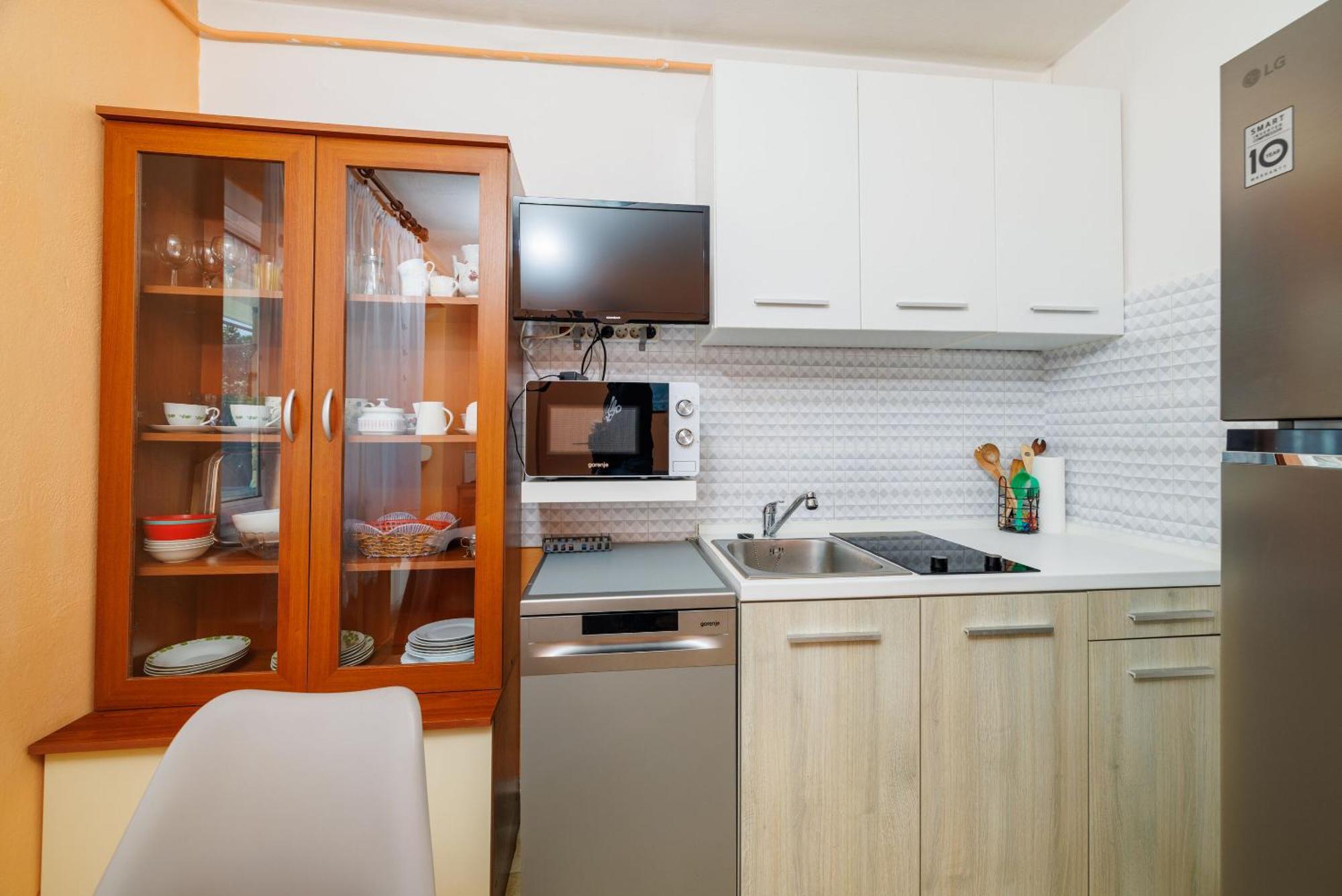 Apartments Melita Dramalj Eksteriør bilde