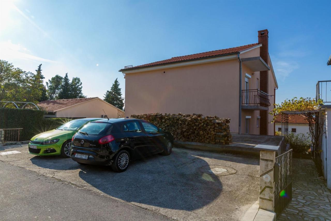 Apartments Melita Dramalj Eksteriør bilde